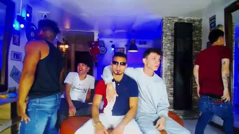 Snapshot of extrangers chatting on January 11, 2025, 12:07 pm extrangers online show from January 11, 2025, 12:07 pm