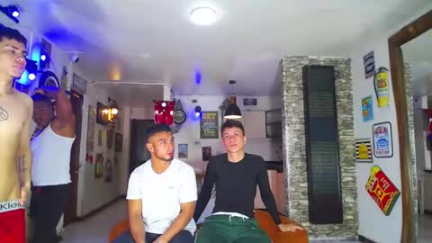 Snapshot of extrangers chatting on January 27, 2025, 12:05 pm extrangers online show from January 27, 2025, 12:05 pm