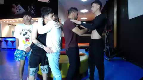 Snapshot of extrangers chatting on February 11, 2025, 12:16 pm extrangers online show from February 11, 2025, 12:16 pm