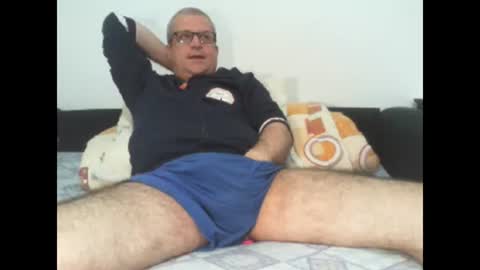 Snapshot of eyes12 chatting on October 26, 2025, 5:02 am GEORGE online show from October 26, 2025, 5:02 am