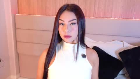 Snapshot of eymicooper chatting on November 10, 2025, 7:57 pm eymicooper online show from November 10, 2025, 7:57 pm