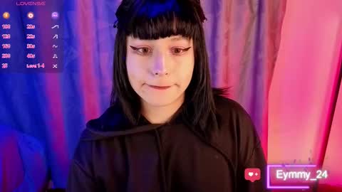 eymmy_24 online show from January 17, 2026, 4:06 am