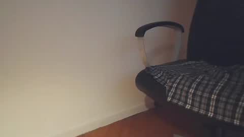 Snapshot of ezcoda chatting on December 3, 2024, 4:58 am EZCODA online show from December 3, 2024, 4:58 am