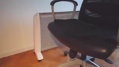 Snapshot of ezcoda chatting on January 13, 2025, 10:03 am EZCODA online show from January 13, 2025, 10:03 am