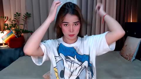 UR SWEET EZRA online show from December 10, 2024, 9:44 am