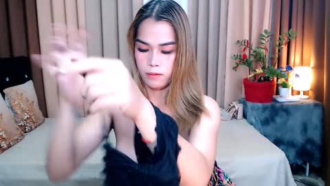 Snapshot of ezrahollywood chatting on January 12, 2025, 2:56 am UR SWEET EZRA online show from January 12, 2025, 2:56 am