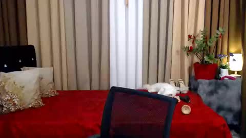 Snapshot of ezrahollywood chatting on February 19, 2025, 7:17 am UR SWEET EZRA online show from February 19, 2025, 7:17 am