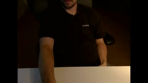 Call me bitch online show from December 5, 2025, 7:32 pm