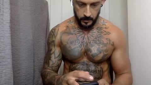 Snapshot of fabianelgalan chatting on December 15, 2024, 6:40 am Fabianelgalan online show from December 15, 2024, 6:40 am