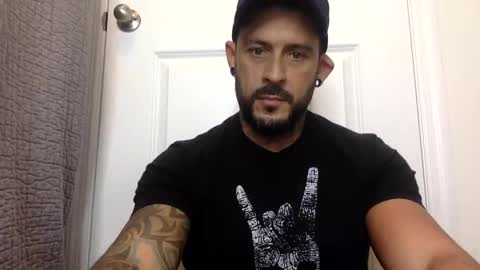 Snapshot of fabianelgalan chatting on March 4, 2025, 4:17 am Fabianelgalan online show from March 4, 2025, 4:17 am