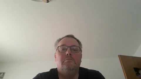 fabigei online show from April 19, 2026, 7:40 am