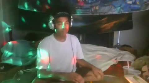 fadeyisteven32 online show from June 15, 2026, 7:05 pm