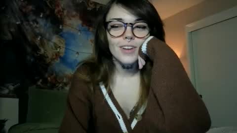 Snapshot of faerienugs chatting on February 13, 2025, 2:34 am Faerie 3 online show from February 13, 2025, 2:34 am