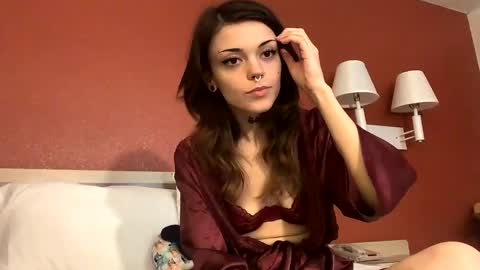 Snapshot of faerienugs chatting on March 9, 2025, 2:29 am Faerie 3 online show from March 9, 2025, 2:29 am