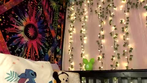 Snapshot of faerienugs chatting on October 29, 2025, 11:39 pm Faerie 3 online show from October 29, 2025, 11:39 pm