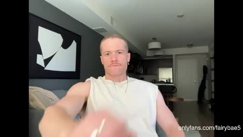 Travis online show from April 24, 2026, 7:49 pm