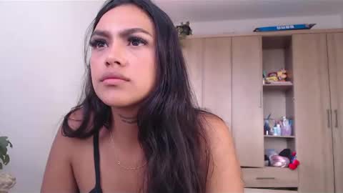 Snapshot of fairylatin chatting on December 22, 2024, 4:38 pm fairylatin online show from December 22, 2024, 4:38 pm