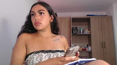 Snapshot of fairylatin chatting on December 27, 2024, 12:12 pm fairylatin online show from December 27, 2024, 12:12 pm