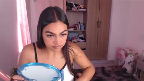 Snapshot of fairylatin chatting on January 20, 2025, 7:57 pm fairylatin online show from January 20, 2025, 7:57 pm