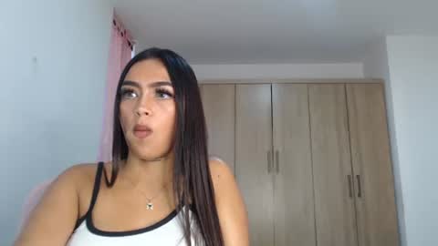 Snapshot of fairylatin chatting on January 30, 2025, 11:22 am fairylatin online show from January 30, 2025, 11:22 am