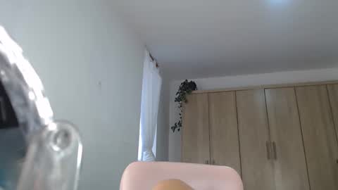 Snapshot of fairylatin chatting on February 26, 2025, 11:52 am fairylatin online show from February 26, 2025, 11:52 am