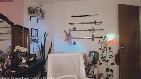 Snapshot of fairywhore chatting on January 7, 2025, 7:52 am Jackie Cosplayer online show from January 7, 2025, 7:52 am