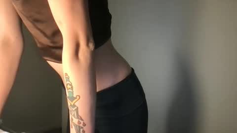 Snapshot of fakenshitsis chatting on October 25, 2025, 12:40 am Haydee online show from October 25, 2025, 12:40 am