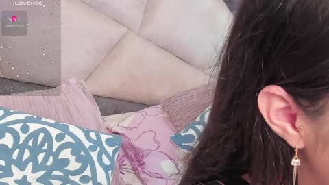 Snapshot of faloonroussel chatting on May 25, 2026, 6:14 pm Faloon online show from May 25, 2026, 6:14 pm