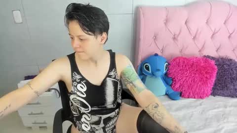 FANNY online show from December 23, 2025, 2:53 am