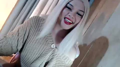 DANIELLA - DONT FORGET TO GIVE ME A THUMBSU UP online show from June 22, 2026, 9:34 pm