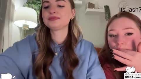 Snapshot of fantasyella chatting on February 23, 2025, 8:39 am Ella online show from February 23, 2025, 8:39 am