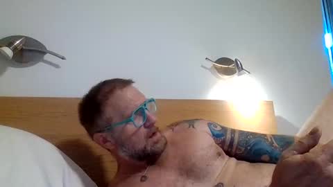 fantasying01 online show from March 18, 2026, 9:34 am