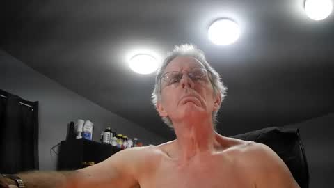 Snapshot of fantasyresort chatting on January 3, 2025, 4:11 am fantasyresort online show from January 3, 2025, 4:11 am