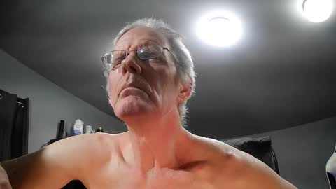 Snapshot of fantasyresort chatting on January 12, 2025, 4:21 am fantasyresort online show from January 12, 2025, 4:21 am