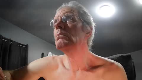 Snapshot of fantasyresort chatting on January 27, 2025, 3:58 am fantasyresort online show from January 27, 2025, 3:58 am