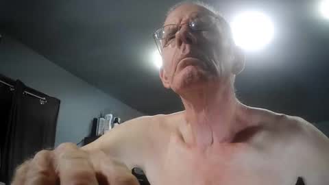 Snapshot of fantasyresort chatting on October 13, 2025, 3:06 am fantasyresort online show from October 13, 2025, 3:06 am