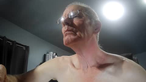 Snapshot of fantasyresort chatting on October 19, 2025, 3:07 am fantasyresort online show from October 19, 2025, 3:07 am