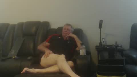 Snapshot of fantom666 chatting on September 16, 2025, 12:44 am PHANTOM online show from September 16, 2025, 12:44 am