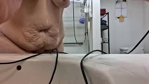 Snapshot of fapqueenc17 chatting on November 10, 2025, 5:45 pm Scarlett online show from November 10, 2025, 5:45 pm