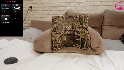 farah online show from November 24, 2025, 3:23 pm