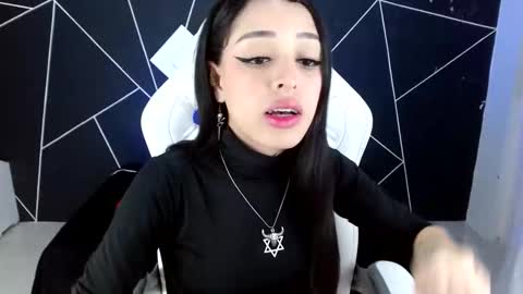 Snapshot of farichell chatting on November 8, 2025, 2:28 pm fari online show from November 8, 2025, 2:28 pm