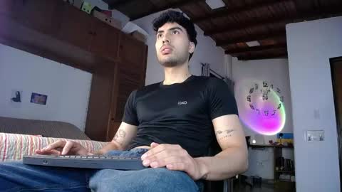 farid_24 online show from April 7, 2026, 2:01 am