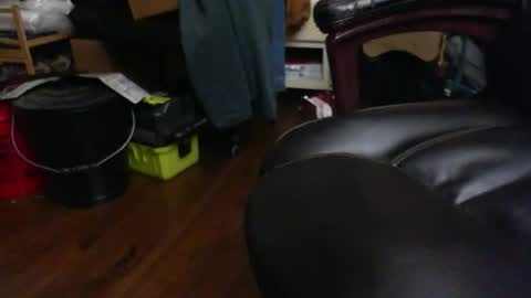 Snapshot of farmershawn chatting on November 9, 2025, 2:15 pm Shawn online show from November 9, 2025, 2:15 pm