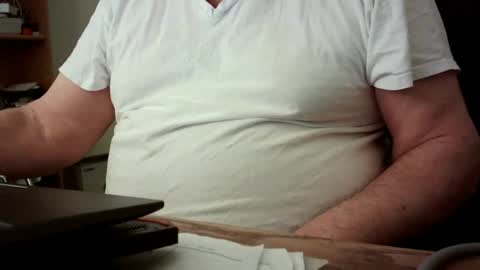 Snapshot of fatbellyitalian chatting on November 3, 2025, 12:39 pm fatbellyitalian online show from November 3, 2025, 12:39 pm