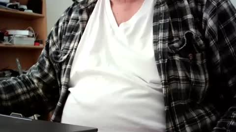 Snapshot of fatbellyitalian chatting on November 5, 2025, 1:55 pm fatbellyitalian online show from November 5, 2025, 1:55 pm