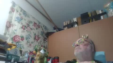 Snapshot of fatfreddythecat chatting on May 16, 2026, 12:40 am Fred. online show from May 16, 2026, 12:40 am