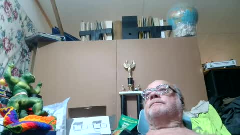 Snapshot of fatfreddythecat chatting on July 21, 2026, 10:12 pm Fred. online show from July 21, 2026, 10:12 pm