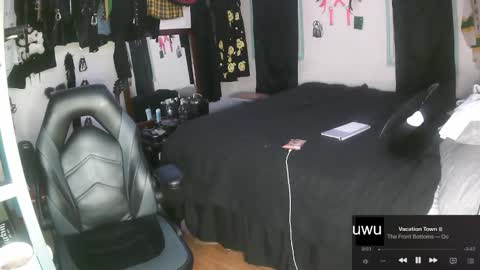 Snapshot of fathabackwoods chatting on December 11, 2024, 7:53 am Grape online show from December 11, 2024, 7:53 am