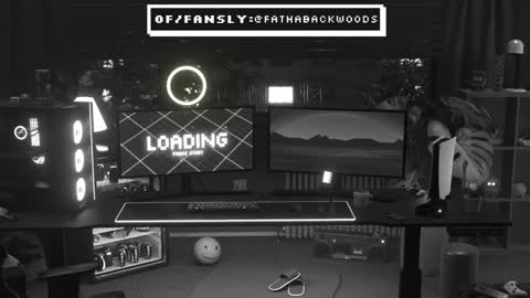 Snapshot of fathabackwoods chatting on January 19, 2025, 2:06 pm Grape online show from January 19, 2025, 2:06 pm