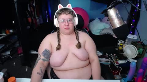 FatVeronica online show from February 28, 2025, 6:31 pm